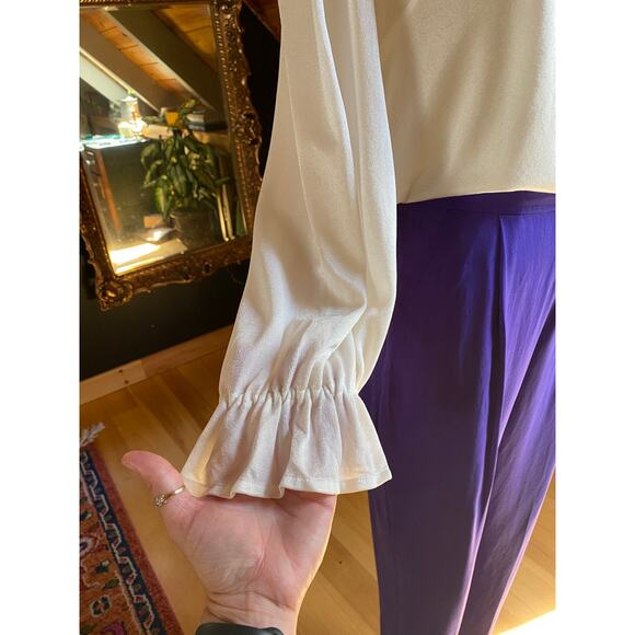 Vintage Blouse Bell Sleeve - Picture 3 of 9